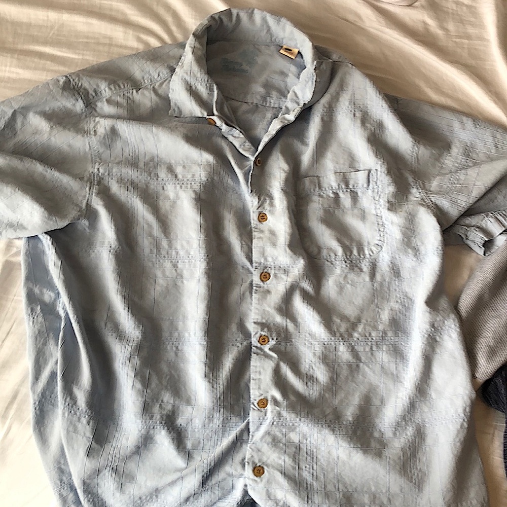 Silk Tommy Bahama short sleeve. Size XL Light Blue